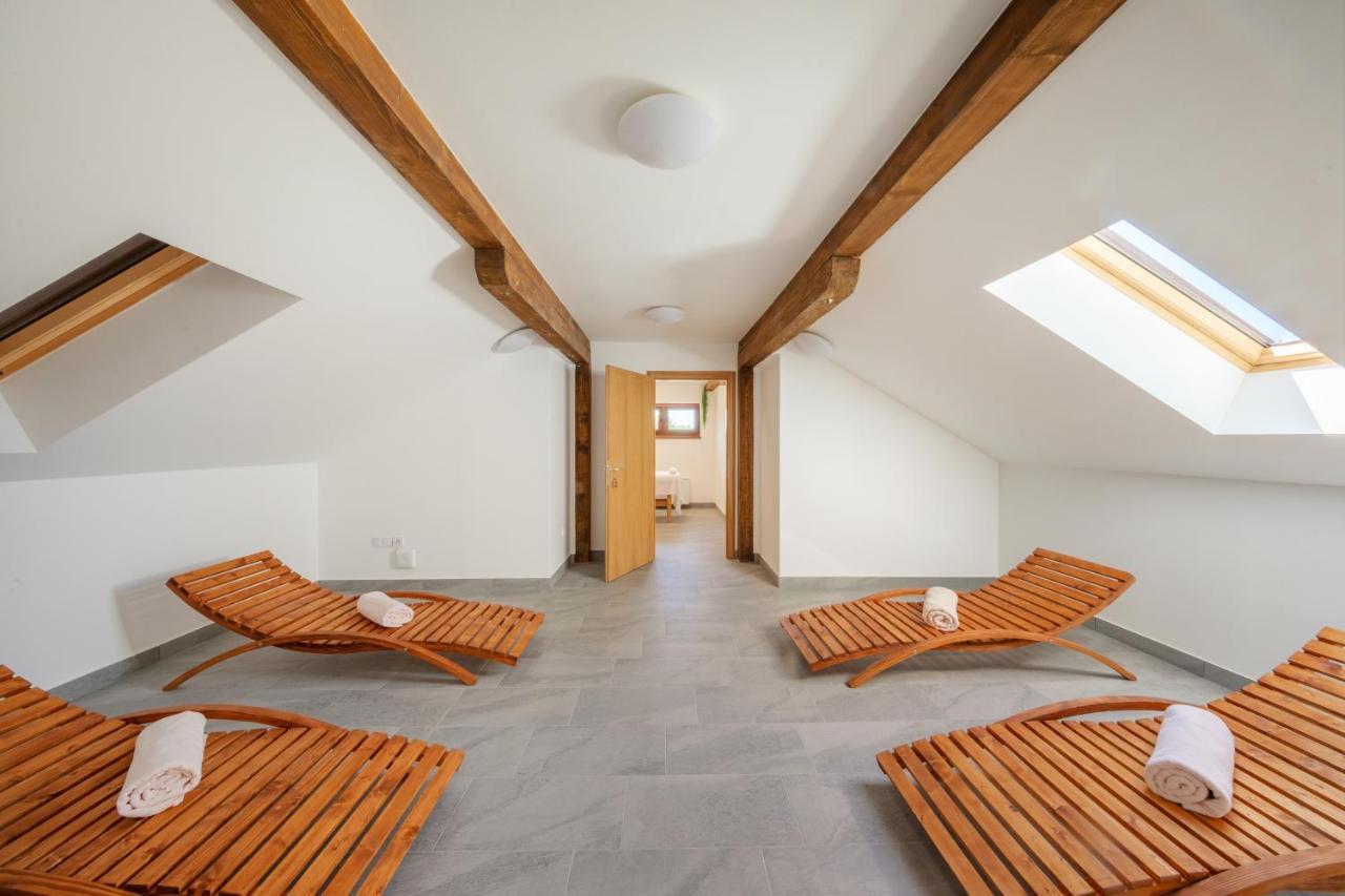 Otocki Virovi Hostel Otok  Εξωτερικό φωτογραφία