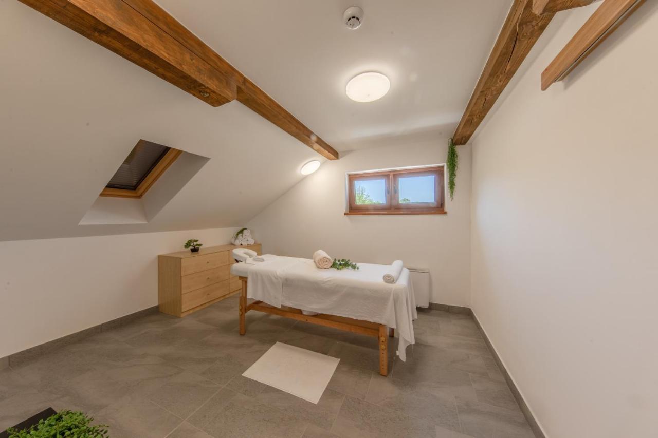 Otocki Virovi Hostel Otok  Εξωτερικό φωτογραφία